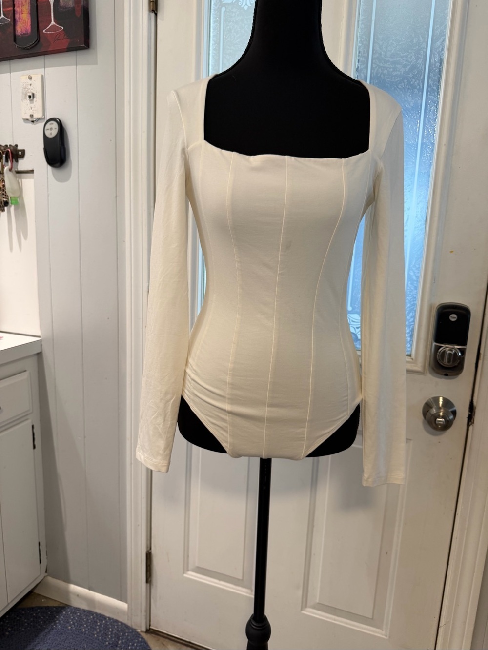 2 Abercrombie & Fitch Cream Long-Sleeve Square-Neck Bodysuit black and white